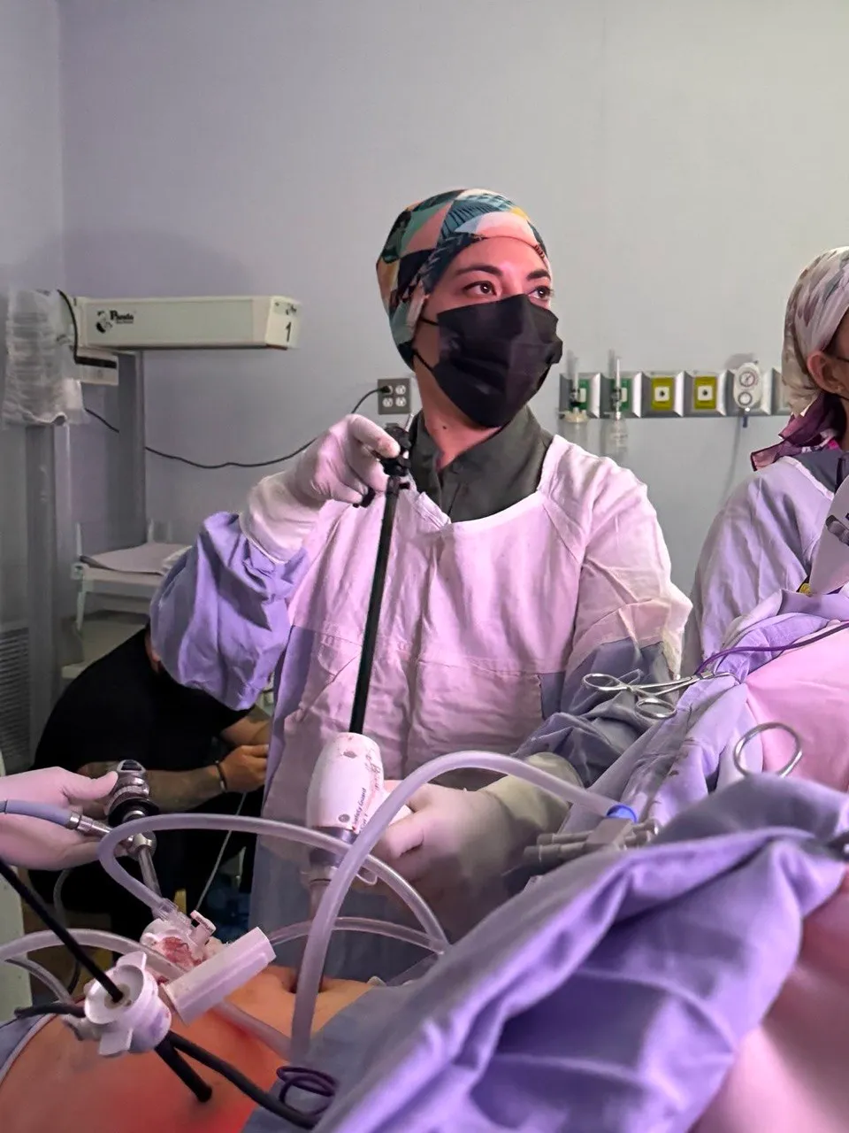 Cirugía laparoscópica con instrumentos de mínima invasión